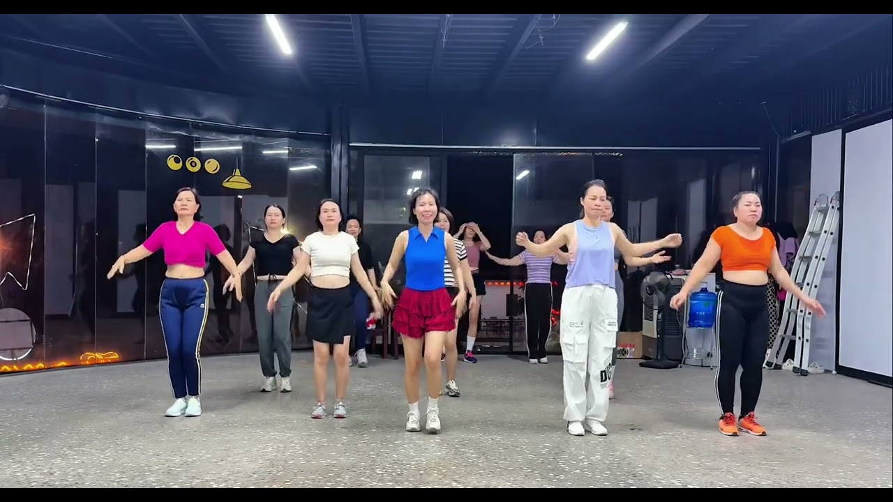 Sống một kiếp người bình an là được #tiktok #dance 