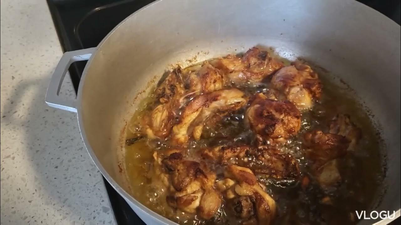 White Rice and Stew Chicken Sunday dinner with Bully YouTube