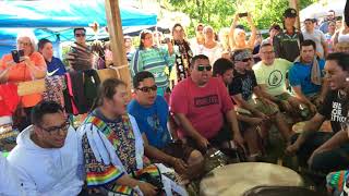 Mi'gmaq Honor Song - Nine Drums - Listuguj Pow Wow, 2017