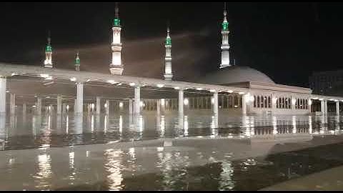 من سطح المسجد النبوي الشريف تلاوة جميلة للقارئ رضوان بخش مع هطول الأمطار