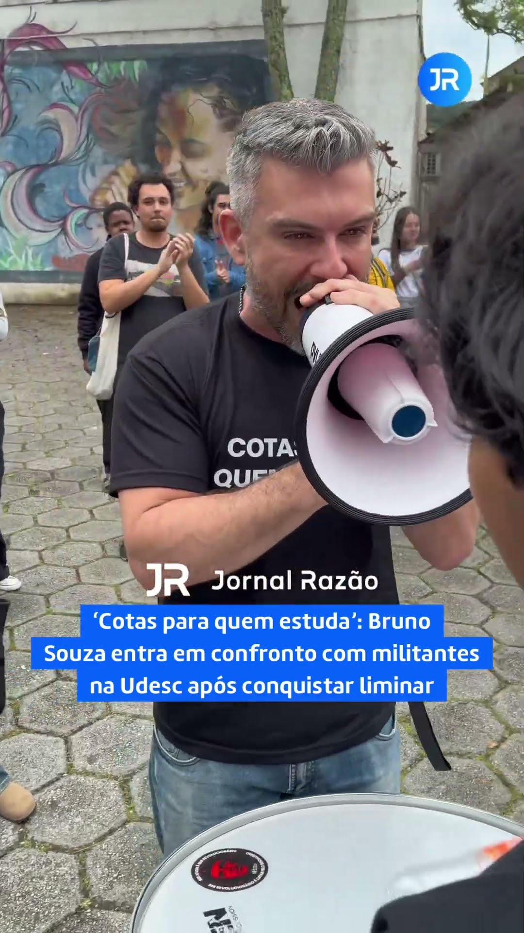 Capa do vídeo do YouTube