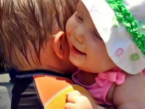 Happy Hug Day 2018 : Best Wishes, Images, SMS, Quotes ,whatsapp Messages And GIFs