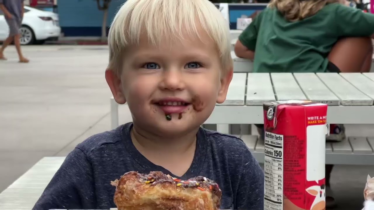 Mom Road Trip 🫶🏻 Join the Hot Mess Express 