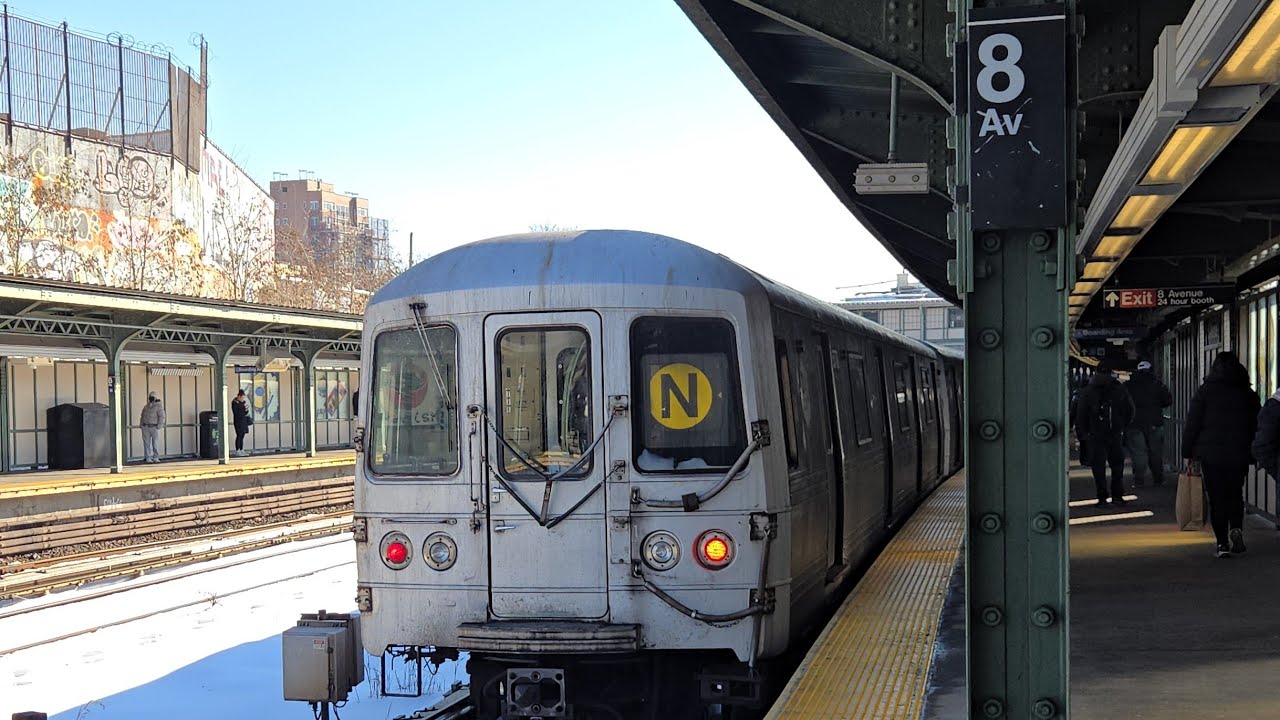 MTA NYCT Subway: Pullman Standard R46 (N) Train Action At 8th Avenue