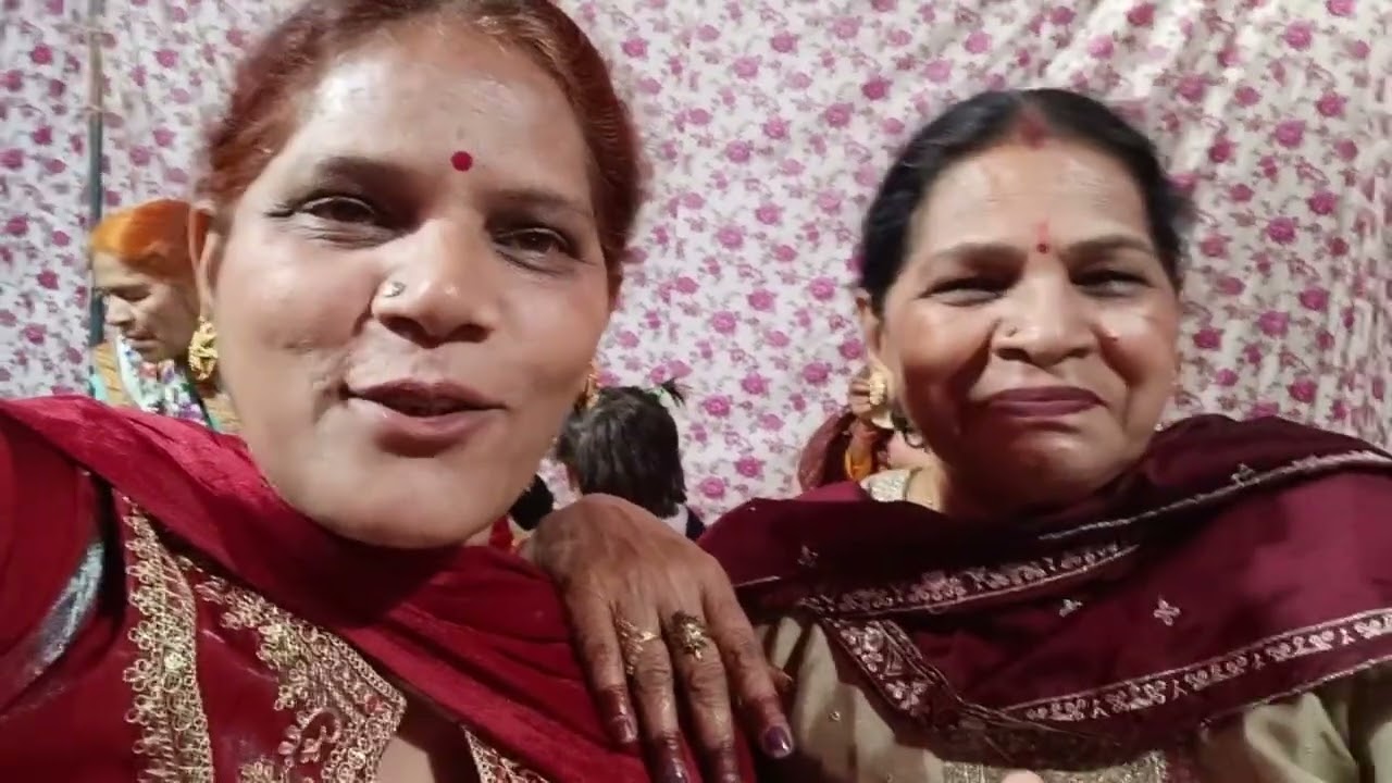 Aaj ham gye Gaon shadi mein....👍👍👍🧿💜