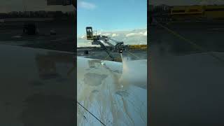 De-Icing Airplane