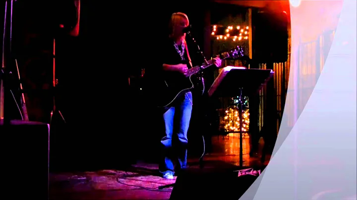 Jen Norman performing Time of Your Life