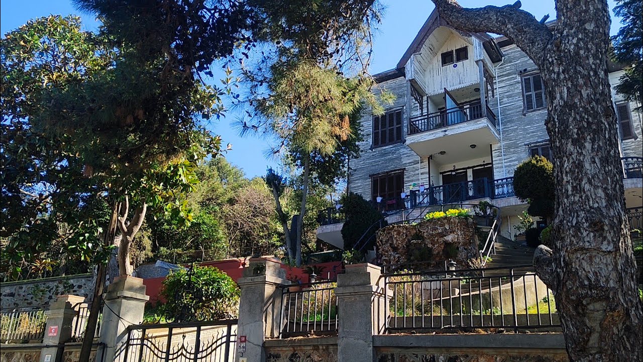 Принцевы острова Стамбул 🇹🇷. остров Burgazada Турция Стамбул 🇹🇷