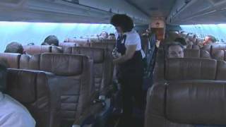 Midwest Pilots, Fellow Employees Commemorate Last Flight of Legacy Midwest Airlines