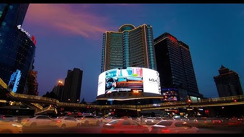 QSTECH 1908㎡+8K naked-eye 3D LED display