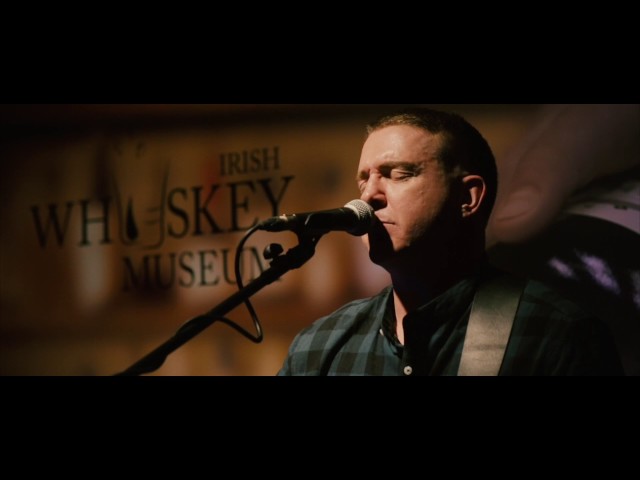 DAMIEN DEMPSEY - SCHOOLDAYS OVER