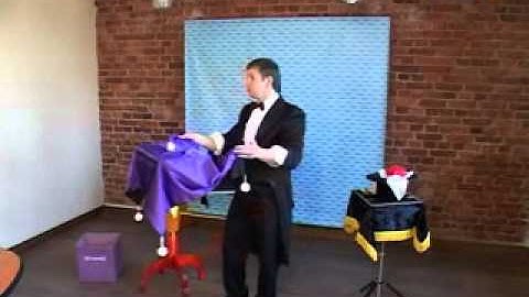 The Floating Table and Appearing Dove Cage - Deluxe