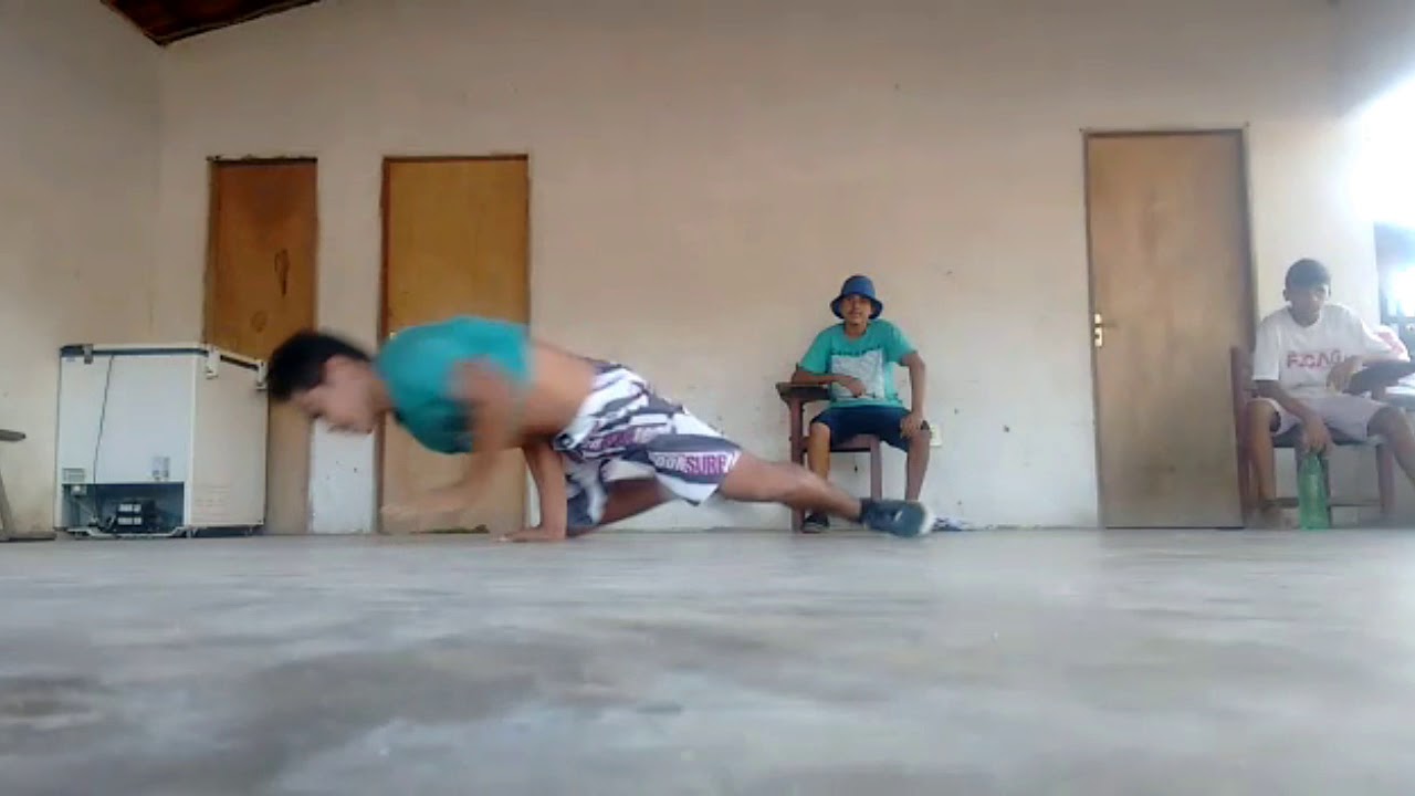 Bboy jhasy powermoves the last crew