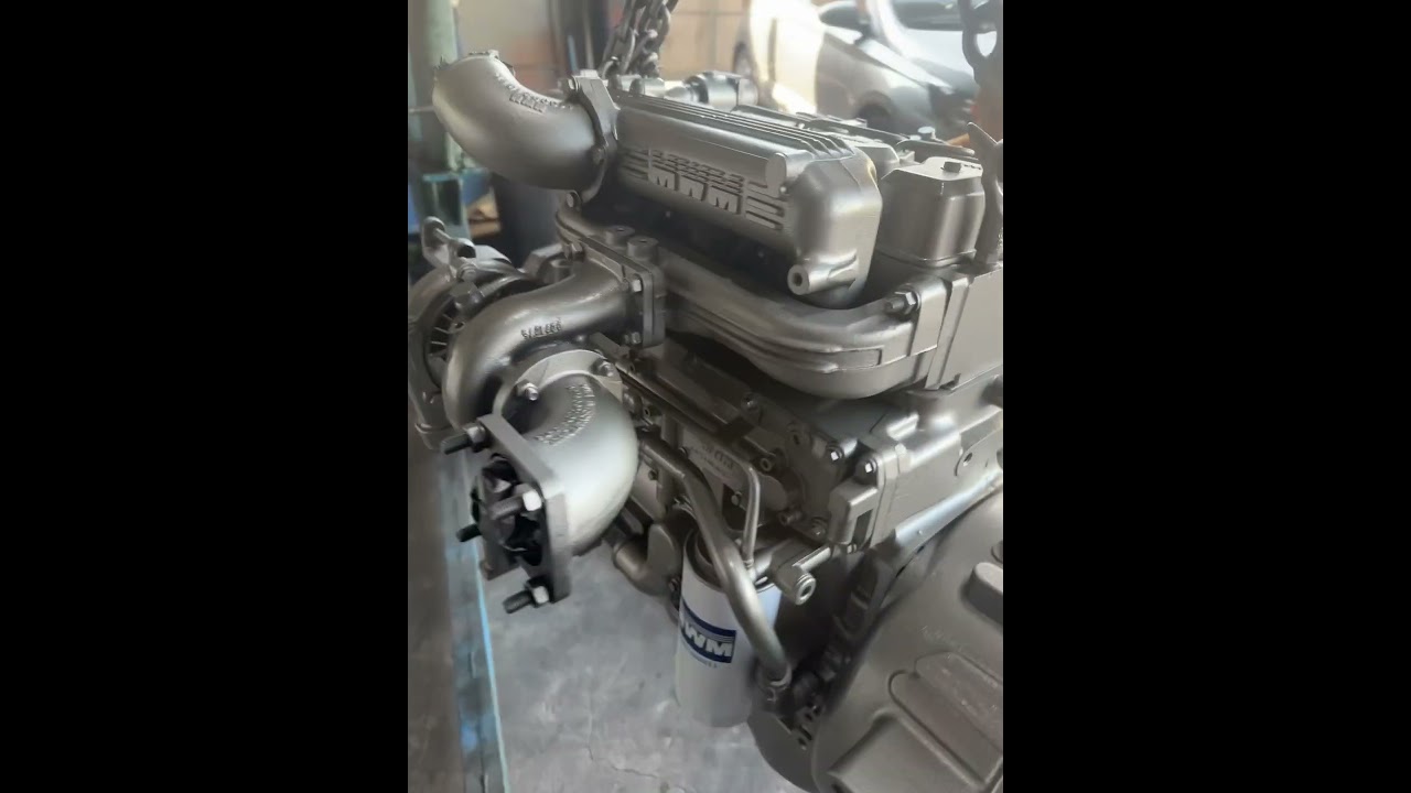 Motor estacionário MWM 6.10TCA 4 cilindros, totalmente restaurado após danos severos por aquecimento