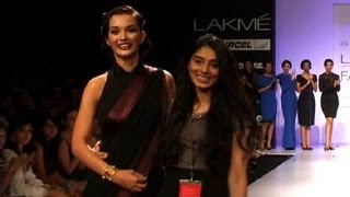 Showstopper Amy Jackson Looking Hot - Lakme Fashion Week 2012