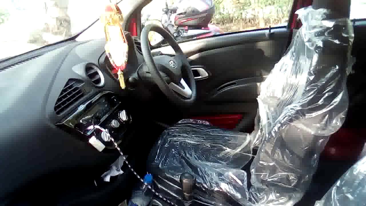 Datsun Redi go interior