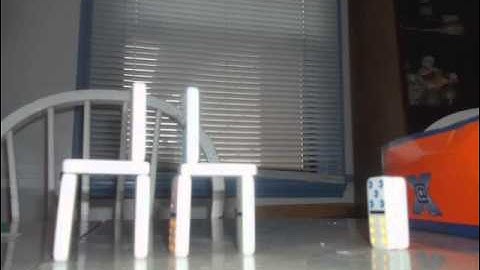 A Domino STOP-MOTION Video