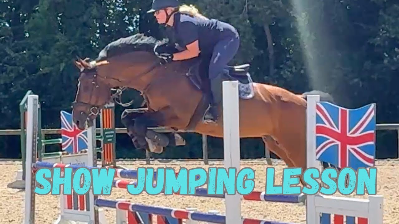 SHOW JUMPING LESSON WITH 4* EVENT RIDER AND COACH 