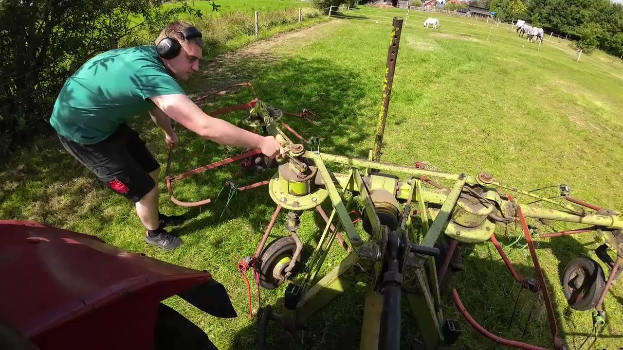 Heu-Phase Zwei 🌾 – Case IH 433 am Wenden & Schlegeln!