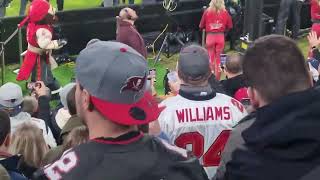 NFL Munich Game - Sweet Caroline