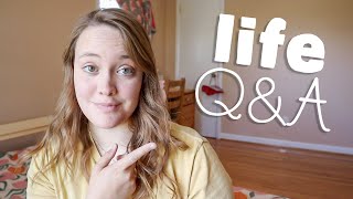 Figuring Out Who I Am // Honest Q&A - House Build, Living With 4 Non-Minimalist Adults, & More!