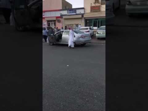 يحيى الكميتي يعرض في السوق