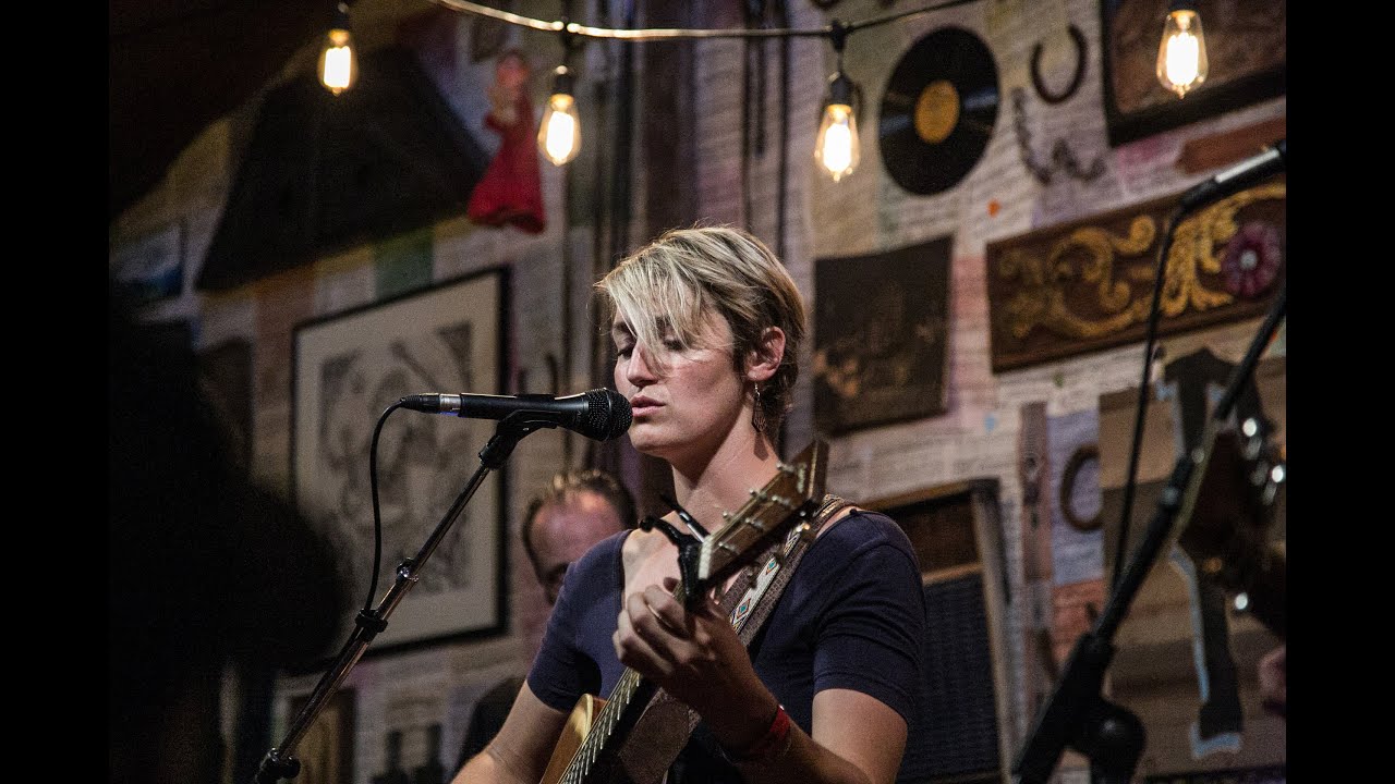 Lucky Barn (S02E01) - Joan Shelley - Subtle Love @Pickathon