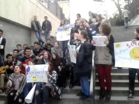 !\"გაიღიმე! \"აკცია \"ახალგაზრდა პარლამენტი
