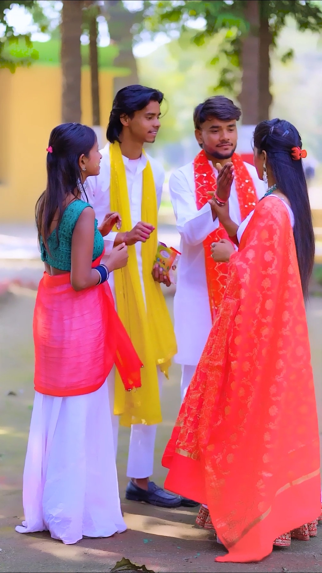 Ye garib tu mujhe rang lagayga