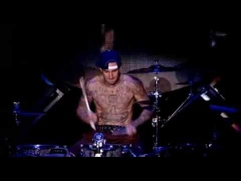blink 182 - What's my age again & All the small things (Reading Festival 2010)