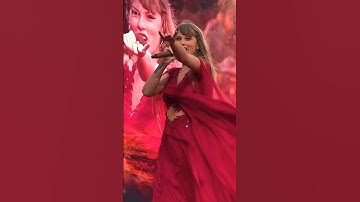 Taylor Swift - August ❤️ When Tay saw Travis ❤️ | Eras Tour | Dublin #taylorswift #shorts #trending