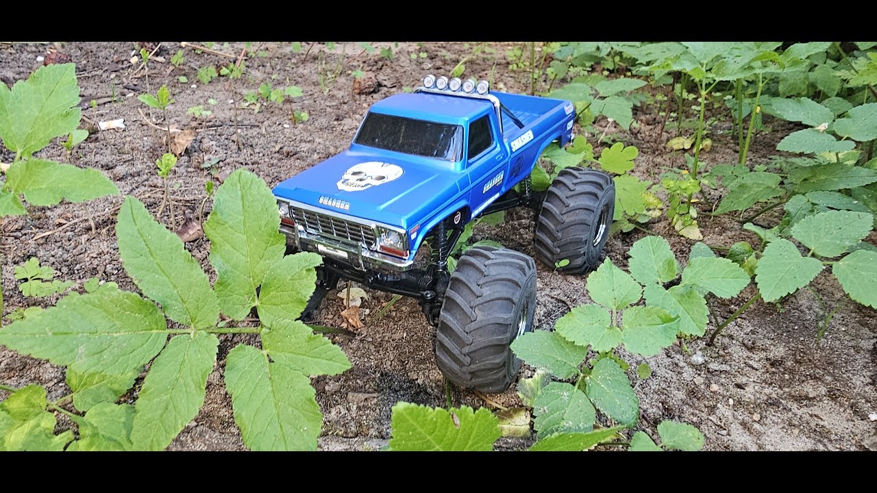 FMS Smasher V2 Short Backyard Drive!!!