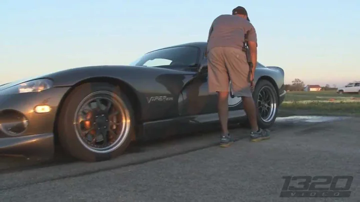 Dregrace Lamborghini Gallardo vs Dodge Viper