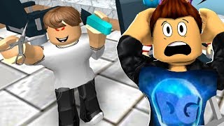 ESCAPA DEL PELUQUERO MALVADO DE ROBLOX !! - DeGoBooM