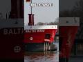 Das Tankschiff BALTIC WAVE auf dem Köhlbrand in der Nähe der Köhlbrandbrücke im Hamburger Hafen