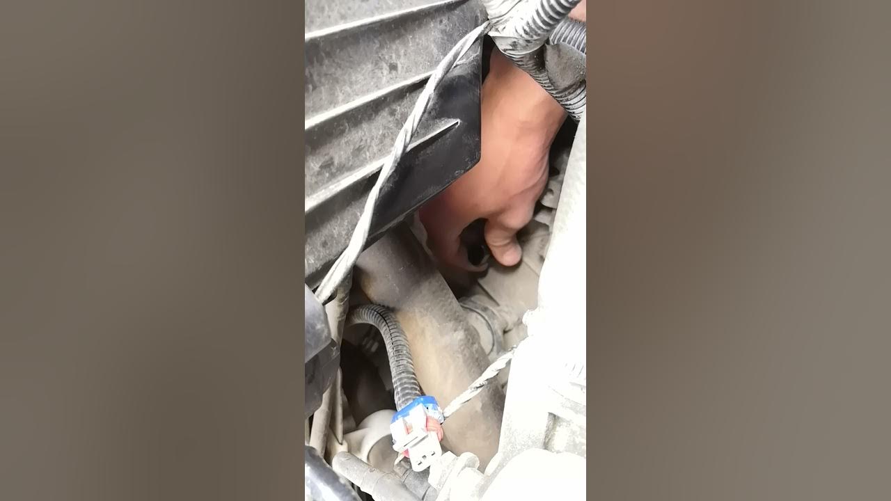 замена датчика заднего хода гранта