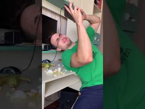 Когда решил почистить клавиатуру (лайфхак от Сливки Шоу)