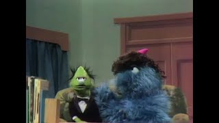 Sesame Street - Help! w/Tony and Herry Monster (1970)