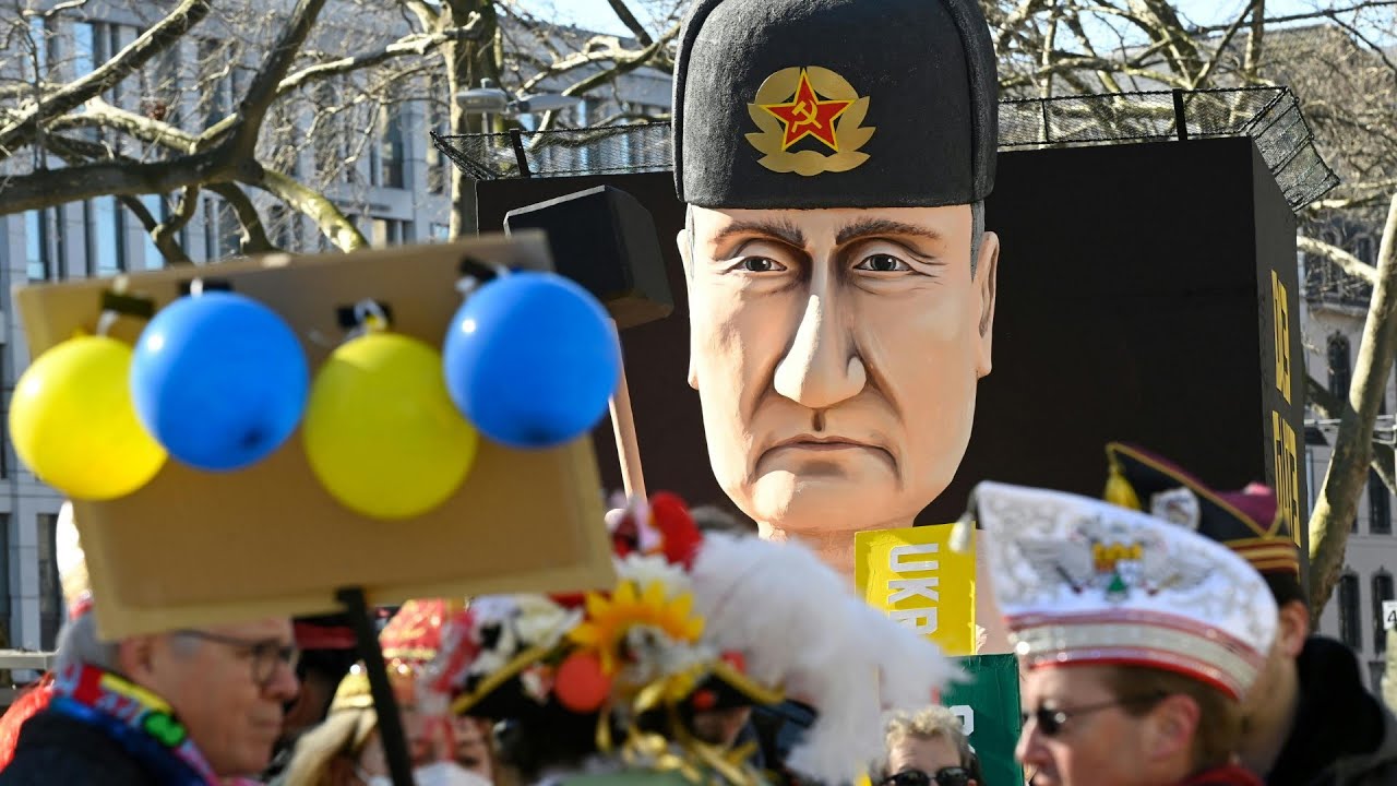Statt Karneval Tausende protestieren in Köln gegen Putin AFP YouTube