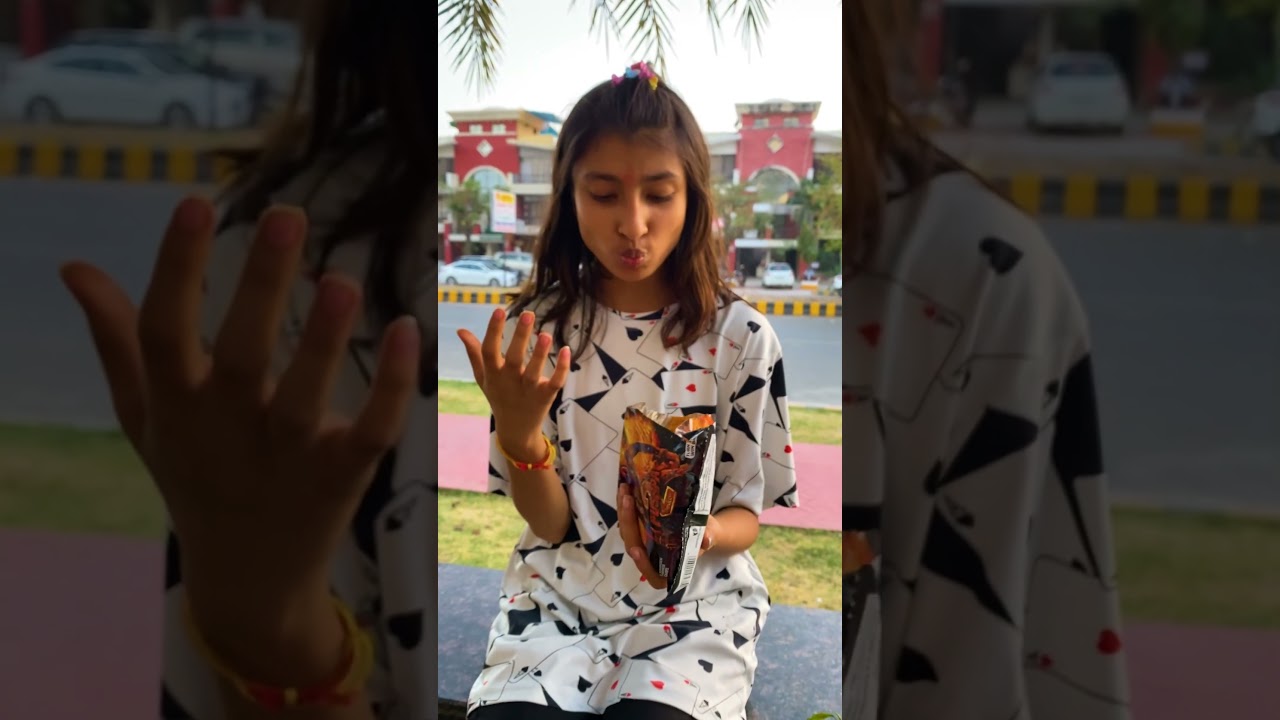 Trying Unique Chips Flavour   