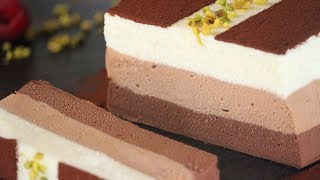 White chocolate mousse, milk mousse and dark combined to get an
amazing easy make no-bake cake! this decadent dessert is pe...