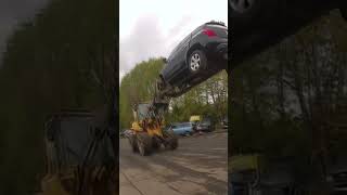 WATCH: Ohio Auto shop employees catch thief with forklift #shorts
