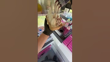 Ice cream van simulator 🍦  (🎥: TT/ yumyumicecreams)