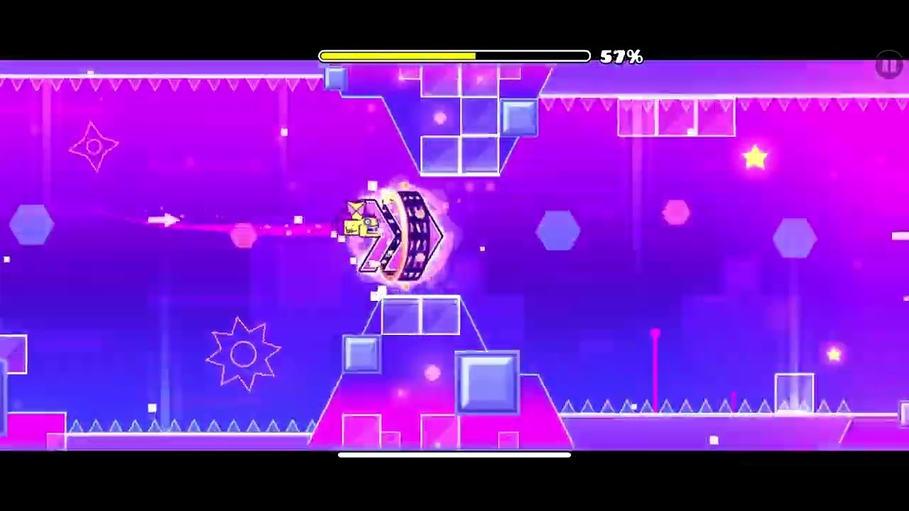Me playing Geometry dash mobile - YouTube