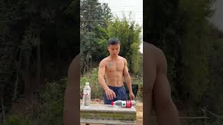 Rural Kung Fu Boy Has One Palm Strength Of 854 Kilograms