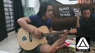 Download Lagu Charly Setia Band - Disana Menunggu Disini Menanti MP3