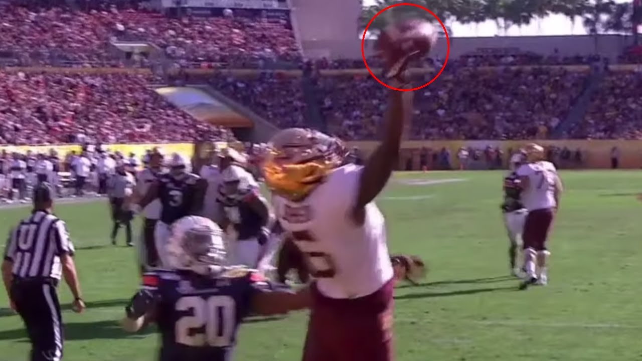 Minnesota WR Tyler Johnson Snags Unbelievable One-Handed Catch vs Auburn 2019