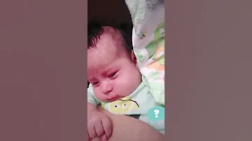 ¿A qué edad lloran los bebés por mamá?