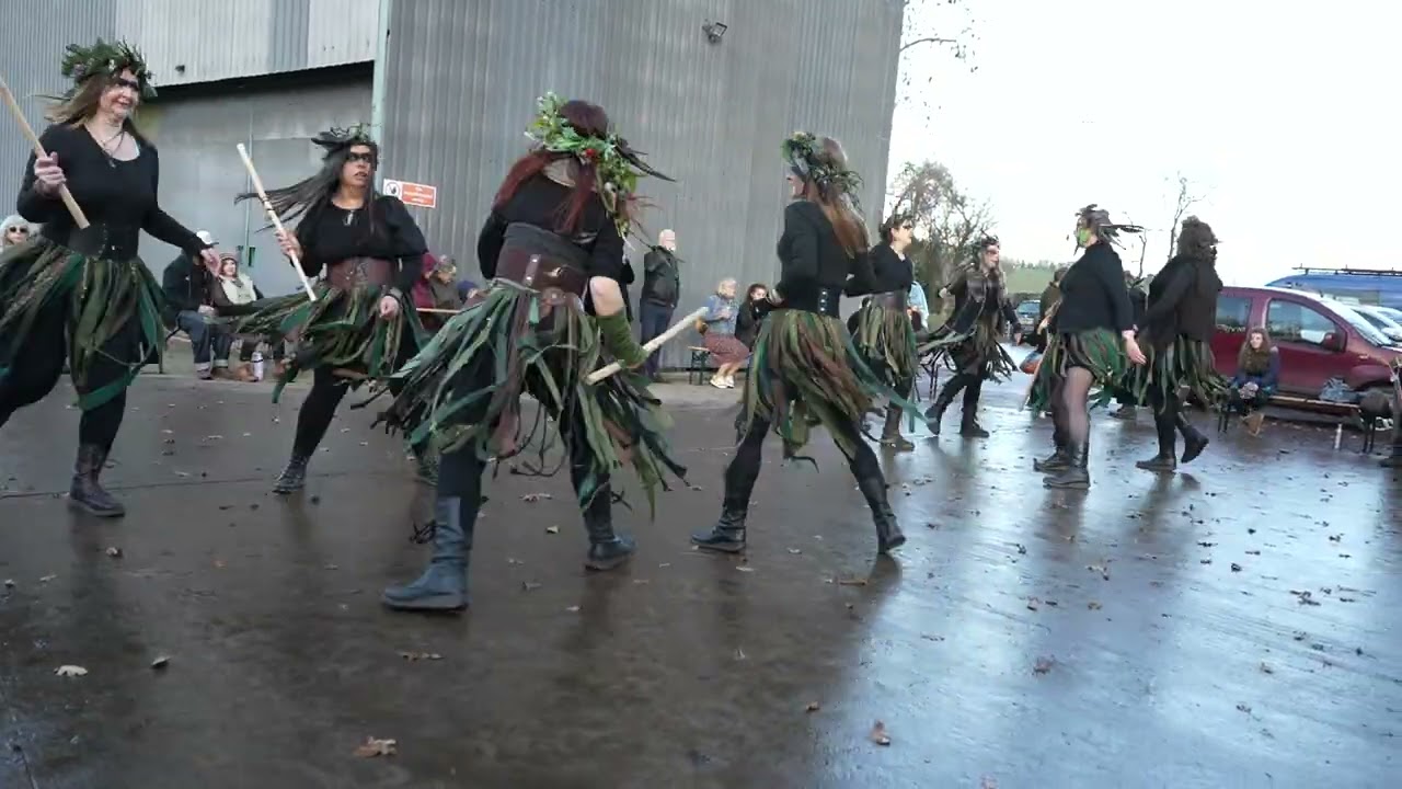 Midwinter Dance Out at The Hop Shed - Hawthorn & Hare Morris