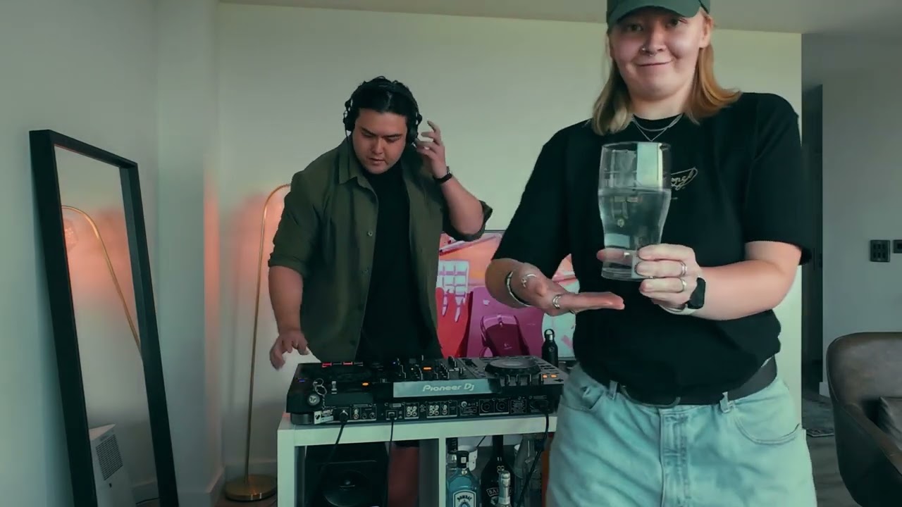 Big Cola b2b Shelle.y - Ibiza Stardust Radio Mix (House, Disco, Latin House, Melodic House)